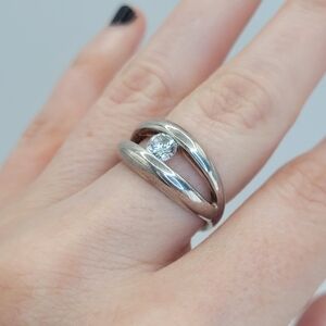 Modernist IBB 925 Sterling Silver Round CZ Tension Set Split Band Ring Size 6.75
